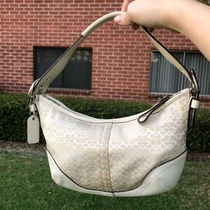 Coach Signature Soho Hobo Crescent Mini Shoulder Bag Cream/White Y2K